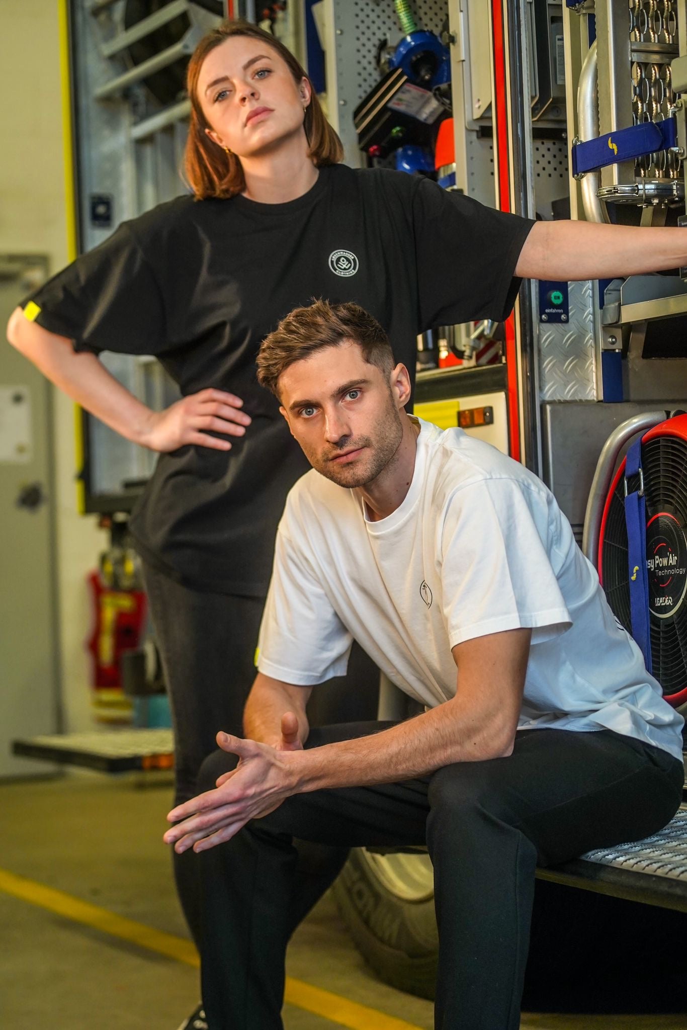 T-Shirt Gefahrendiamant - Unisex Weiß